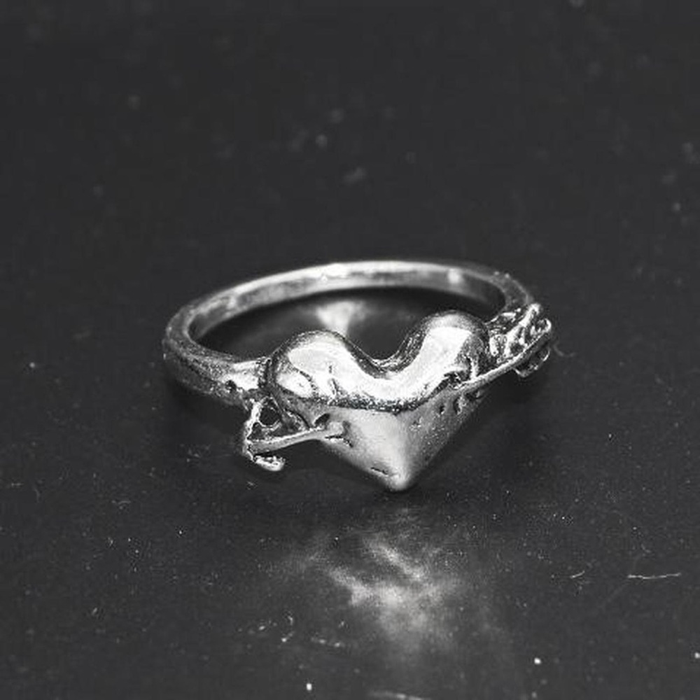 Silver Arrow Heart Ring